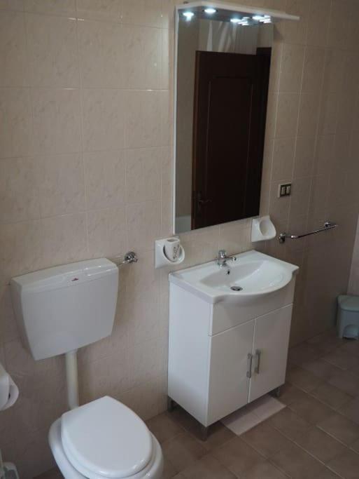 Casa Volpe Lägenhet Magliano Alfieri Exteriör bild