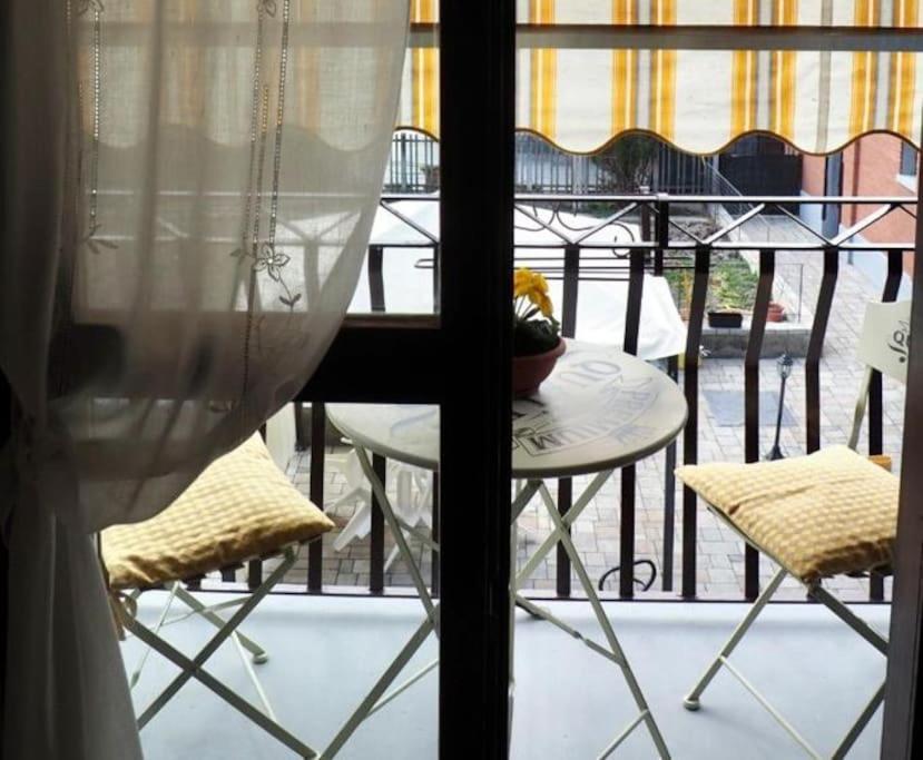 Casa Volpe Lägenhet Magliano Alfieri Exteriör bild